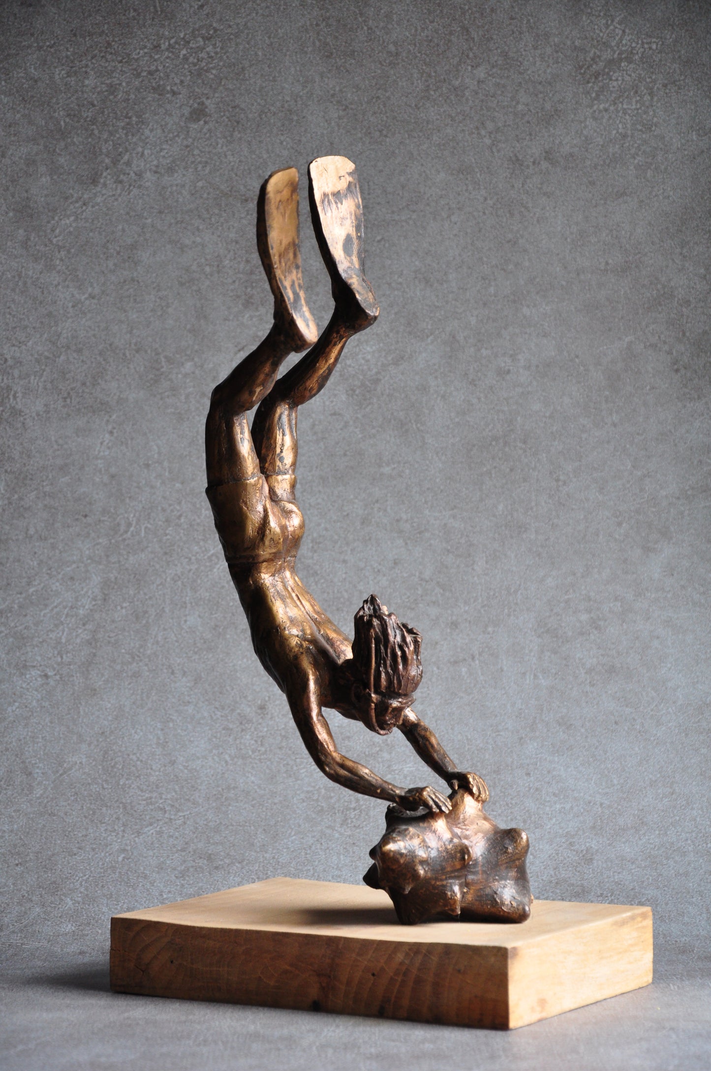 Taucher mit Muschel | Jan-Willem van Oldeneel