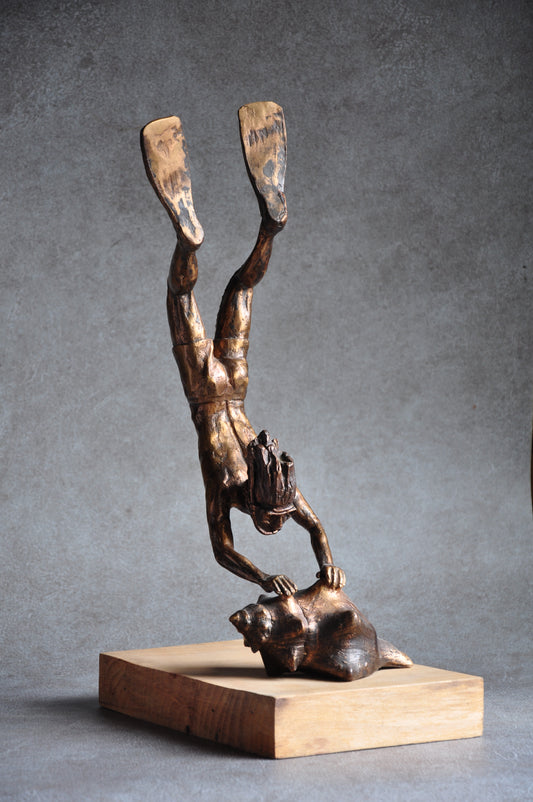 Taucher mit Muschel | Jan-Willem van Oldeneel