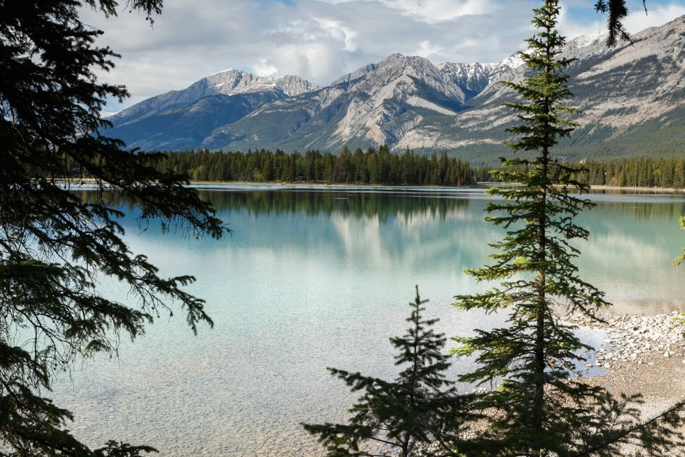 Bergmeer, Canada | Nature | Menno Schaefer | Art & Pictures Gallery