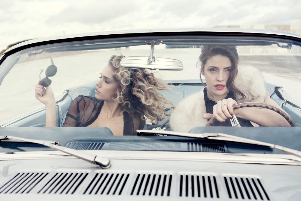 Thelma & Louise | Nicolas Bets | Fancy & Fun Photos | Art & Pictures Gallery